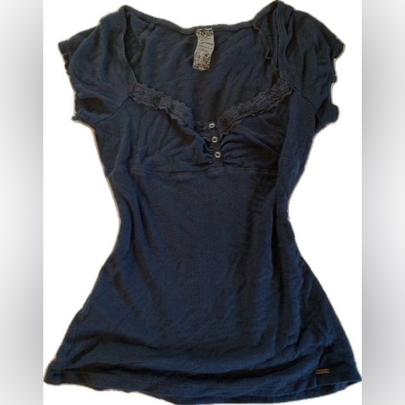 GUESS lace top in black or white